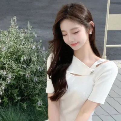 后窗的女人